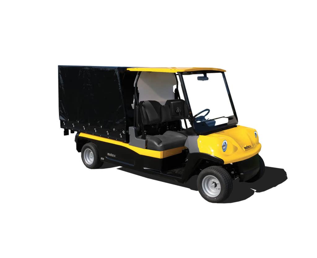 Golfette utilitaire avec fourgon bâché pour le transport logistique en camping ou village vacances
