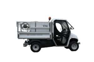 Alké electric utility vehicle equipped with a water tank and irrigation system for local authorities and landscaping maintenance