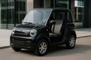 Voiture électrique sans permis en exposition